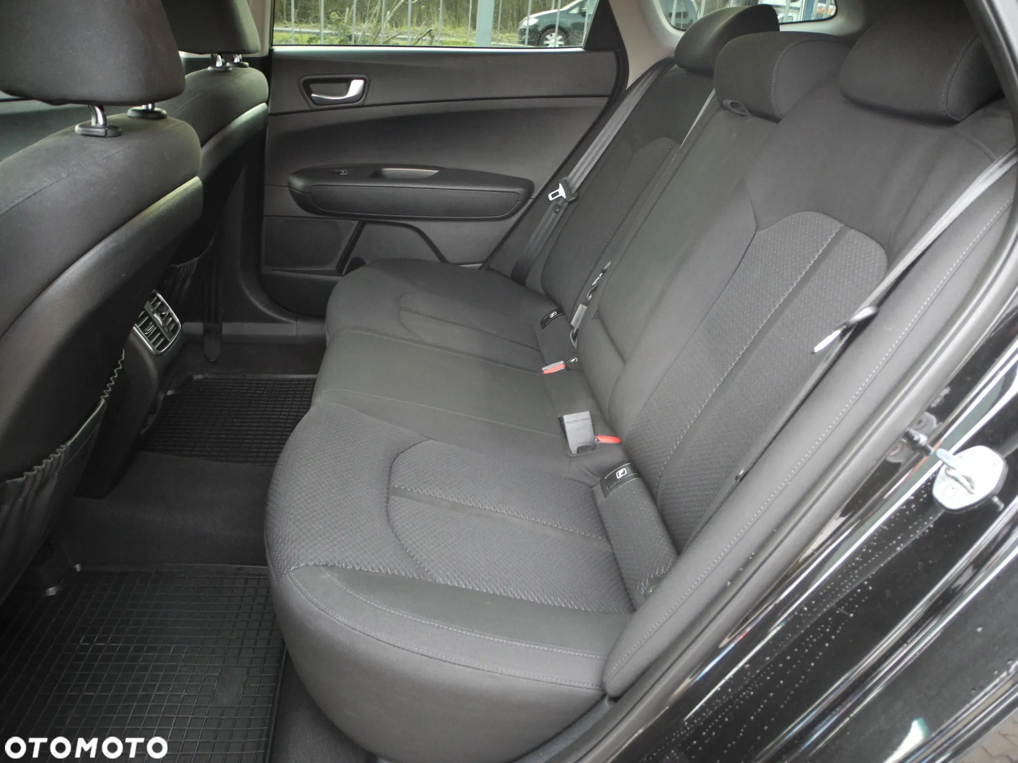 Kia Optima - 18