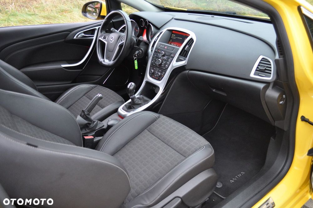 Opel Astra - 9