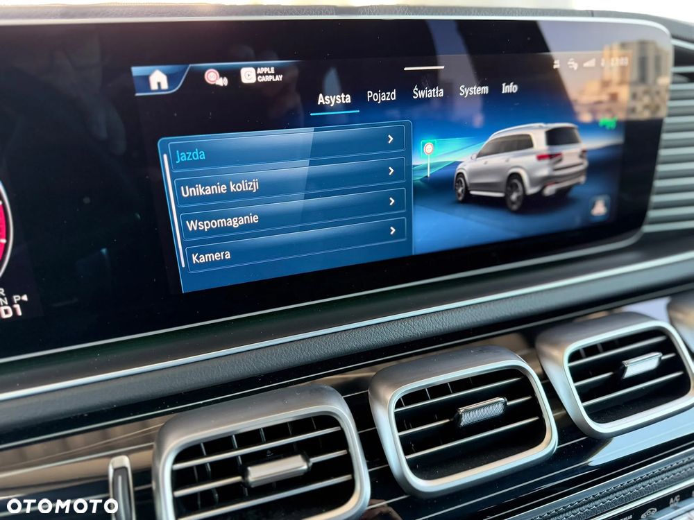 Mercedes-Benz GLS - 22