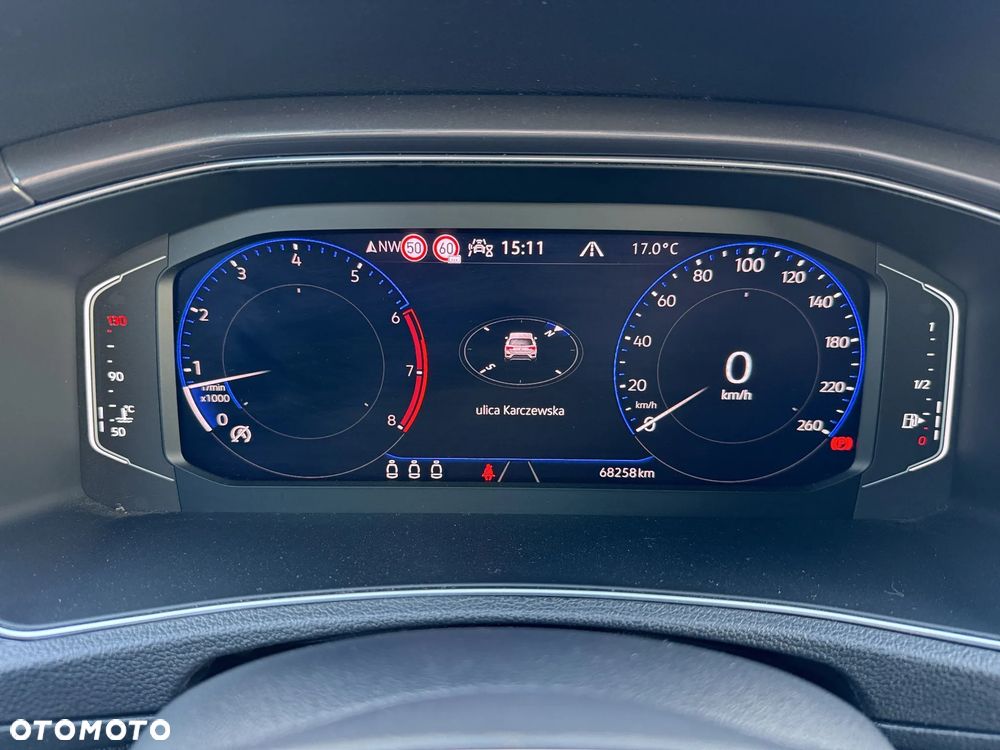 Volkswagen T-Roc - 16