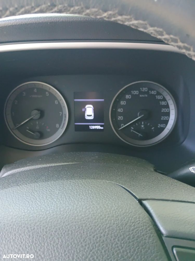 Hyundai Tucson 1.6 T-GDi 4WD 7DCT Luxury - 6