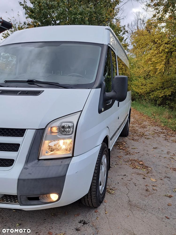 Ford Transit - 24