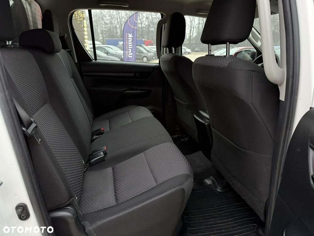 Toyota Hilux 2.4 D-4D Double Cab DLX 4x4 - 16