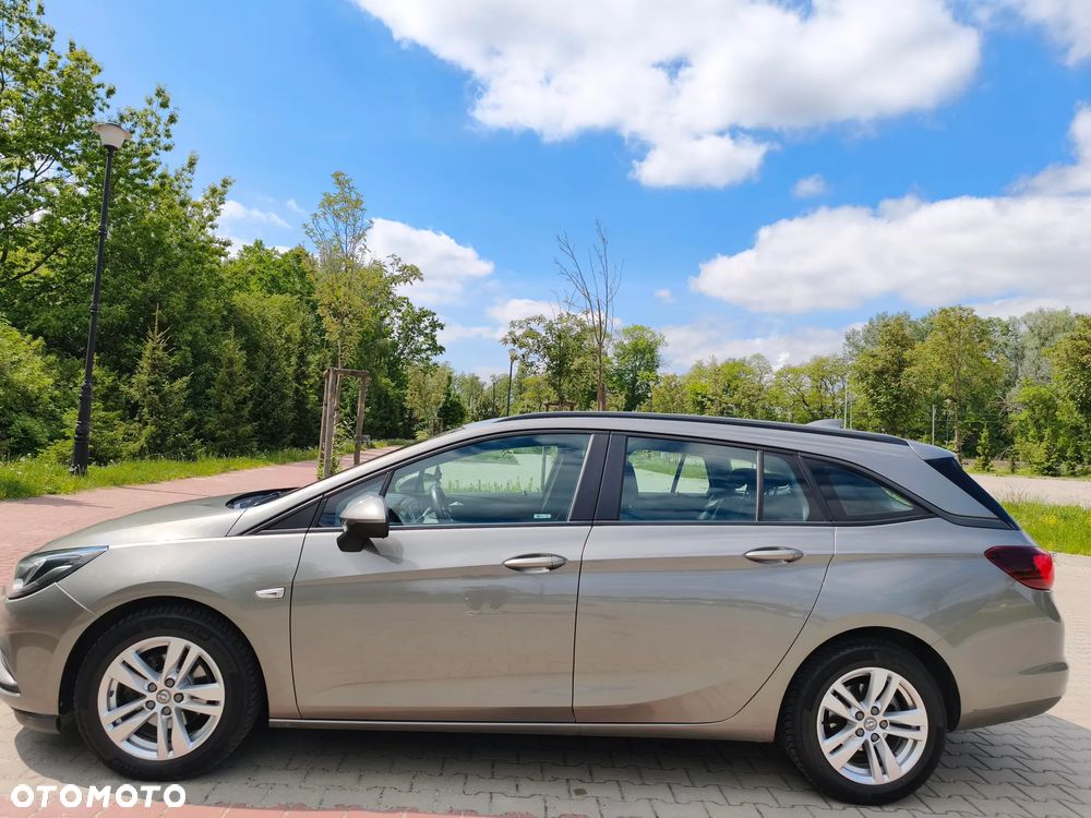 Opel Astra 1.6 CDTI Elite - 1