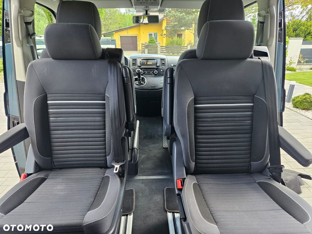 Volkswagen Multivan - 13