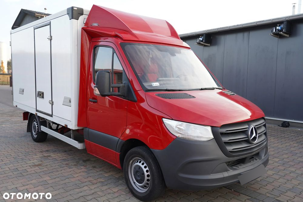 Mercedes-Benz Sprinter/Lamar - 5