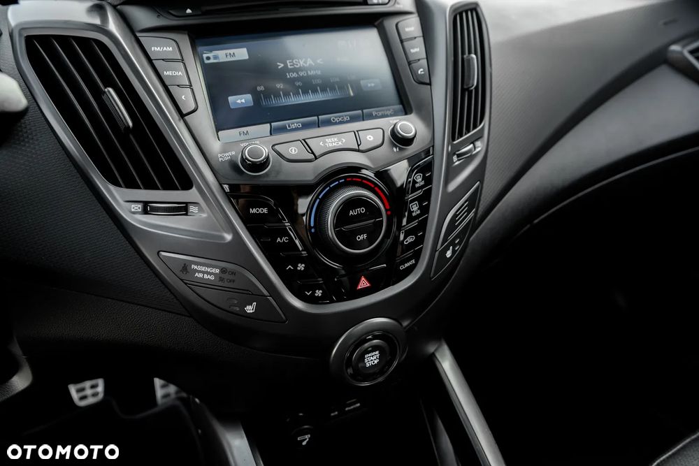 Hyundai Veloster 1.6 Turbo Premium - 34