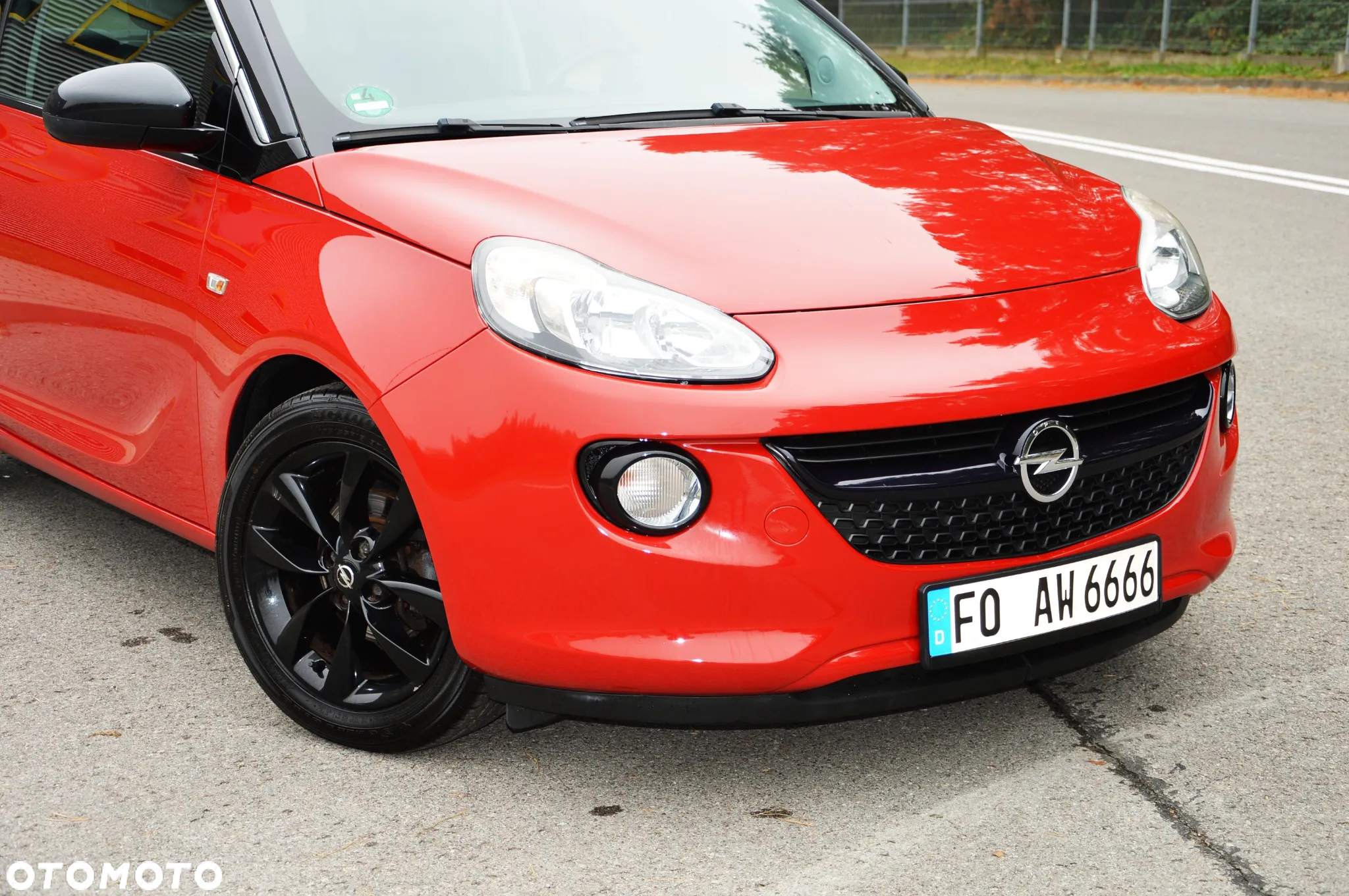 Opel Adam 1.2 Black Jack S&S - 8
