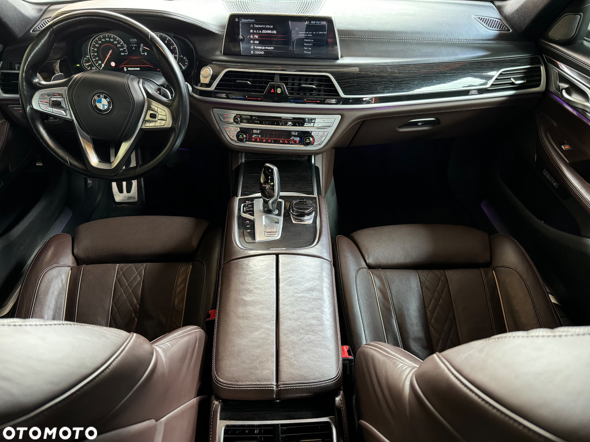 BMW Seria 7 740Li xDrive - 29