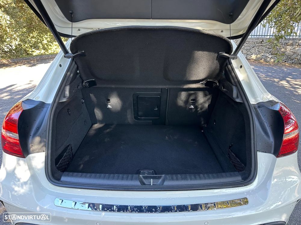 Mercedes-Benz GLA 180 - 22