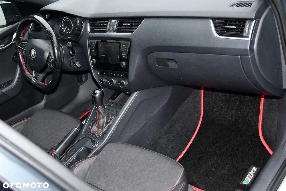 Skoda Octavia 2.0 TDI RS DSG - 6