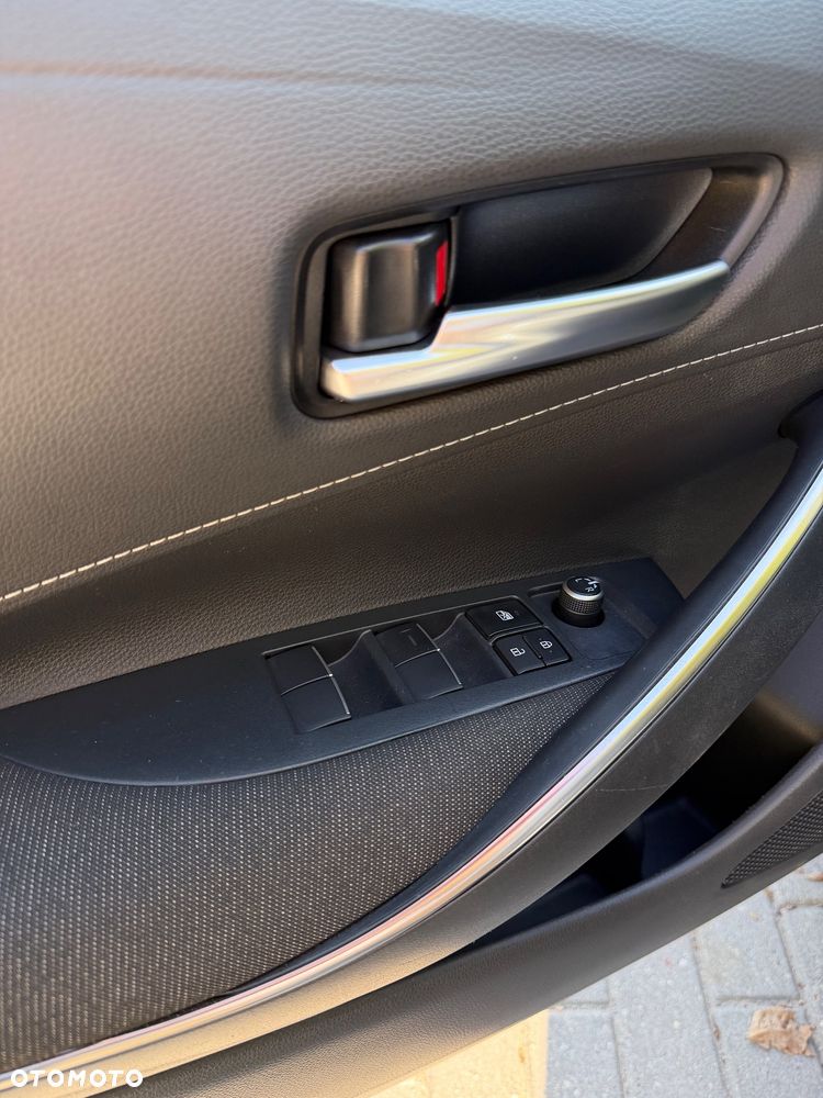 Toyota Corolla 1.8 Hybrid Comfort - 10