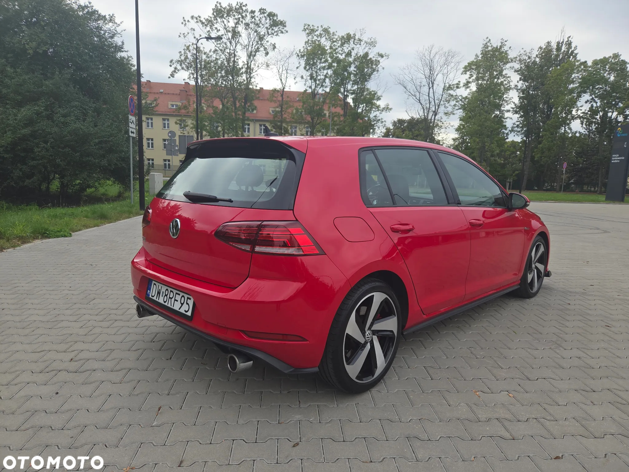 Volkswagen Golf - 5