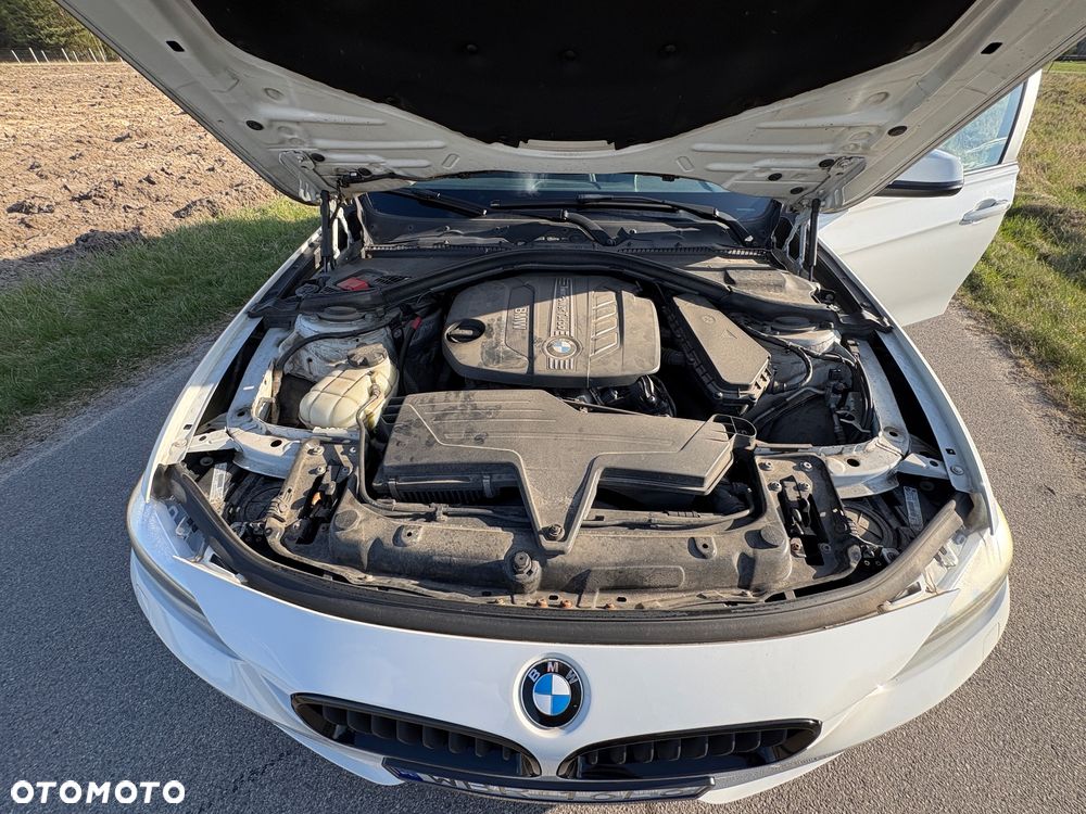 BMW Seria 3 316d - 19