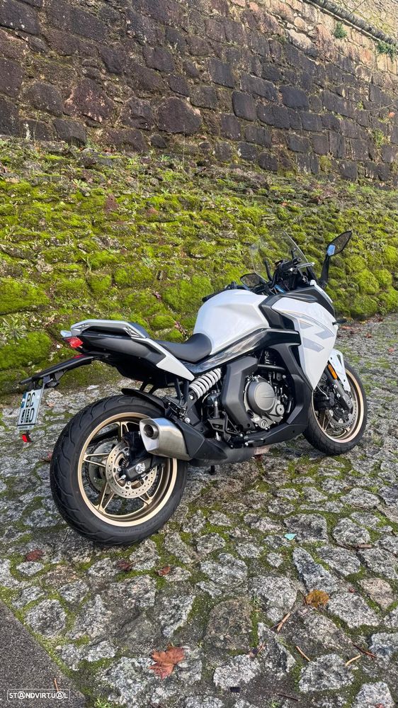 CF Moto 650GT - 9