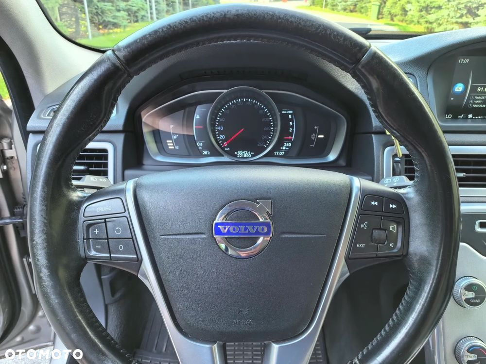 Volvo V70 D2 Dynamic Momentum - 20