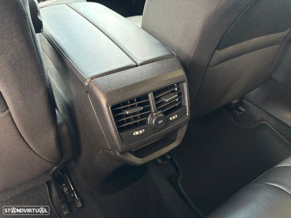Peugeot 3008 1.5 BlueHDi Allure EAT8 - 42