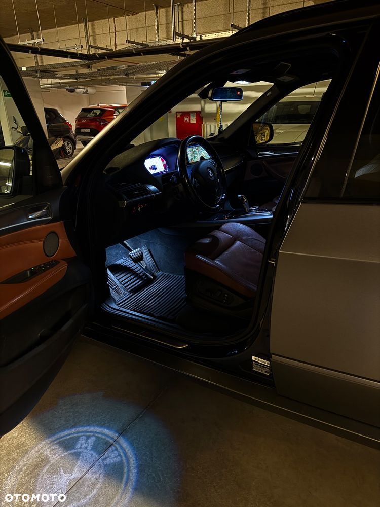 BMW X5 xDrive50i - 15