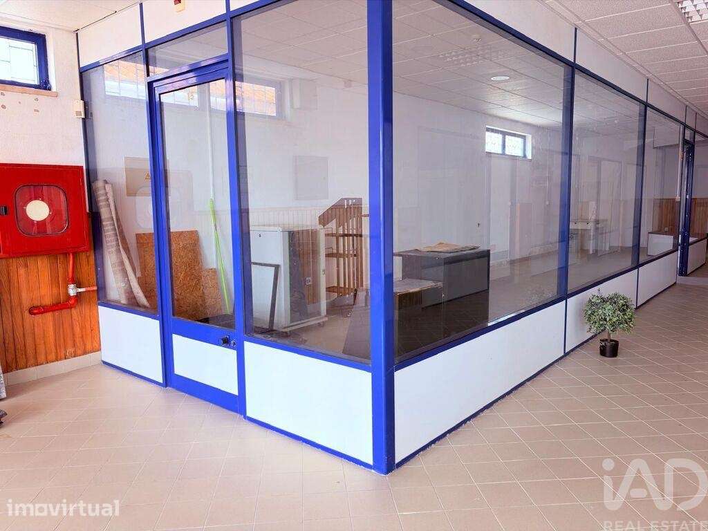 Loja / Estabelecimento Comercial em Peniche de 34,00 m2 - Grande imagem: 3/25