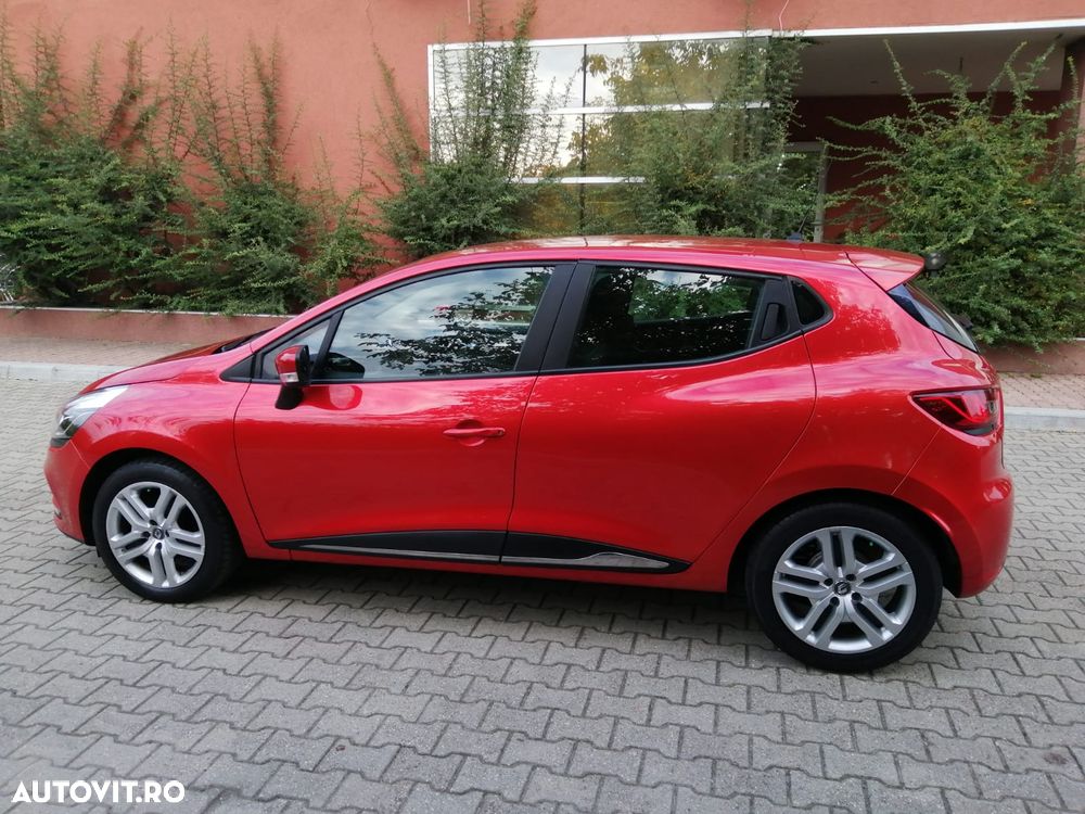 Renault Clio - 11