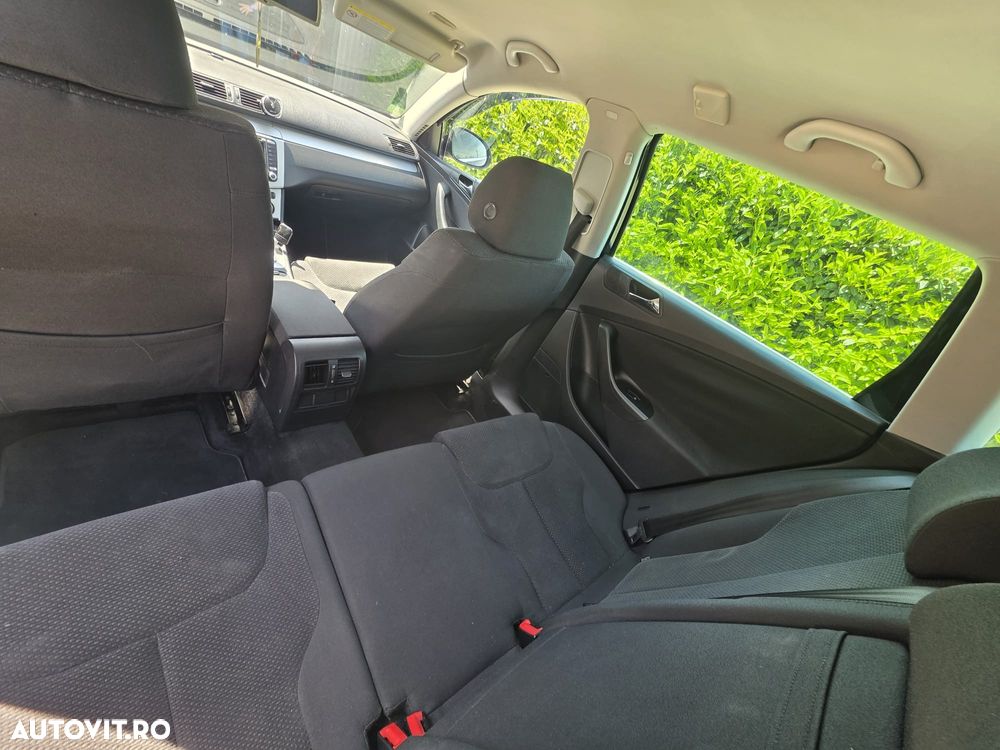 Volkswagen Passat 2.0 TDI DPF Comfortline - 9