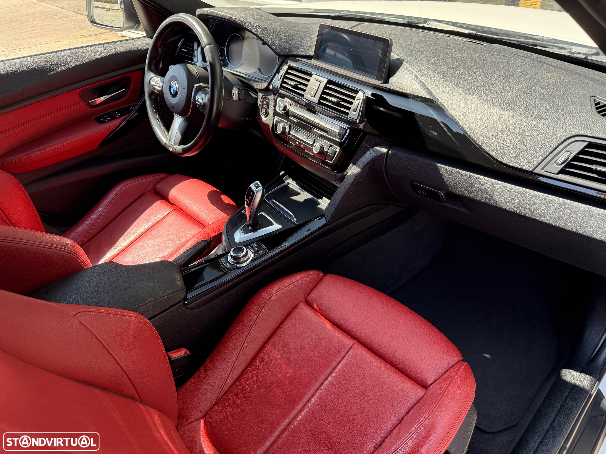 BMW 320 d Touring Aut. M Sport - 16