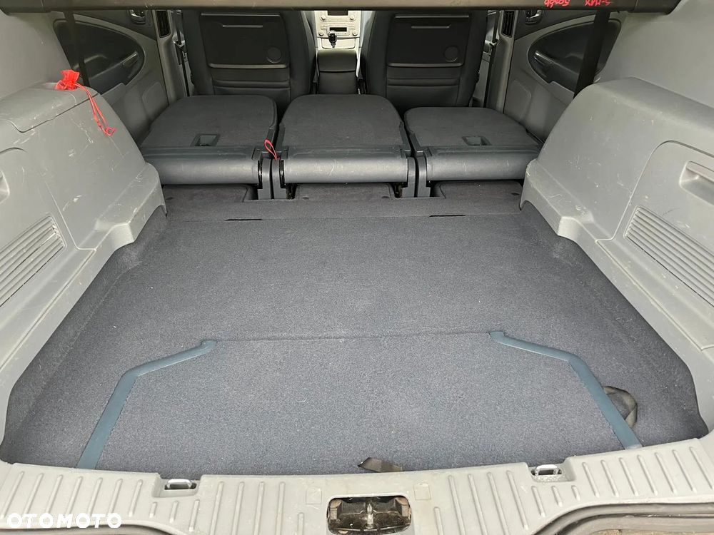 Ford S-Max 1.8 TDCi Trend - 12