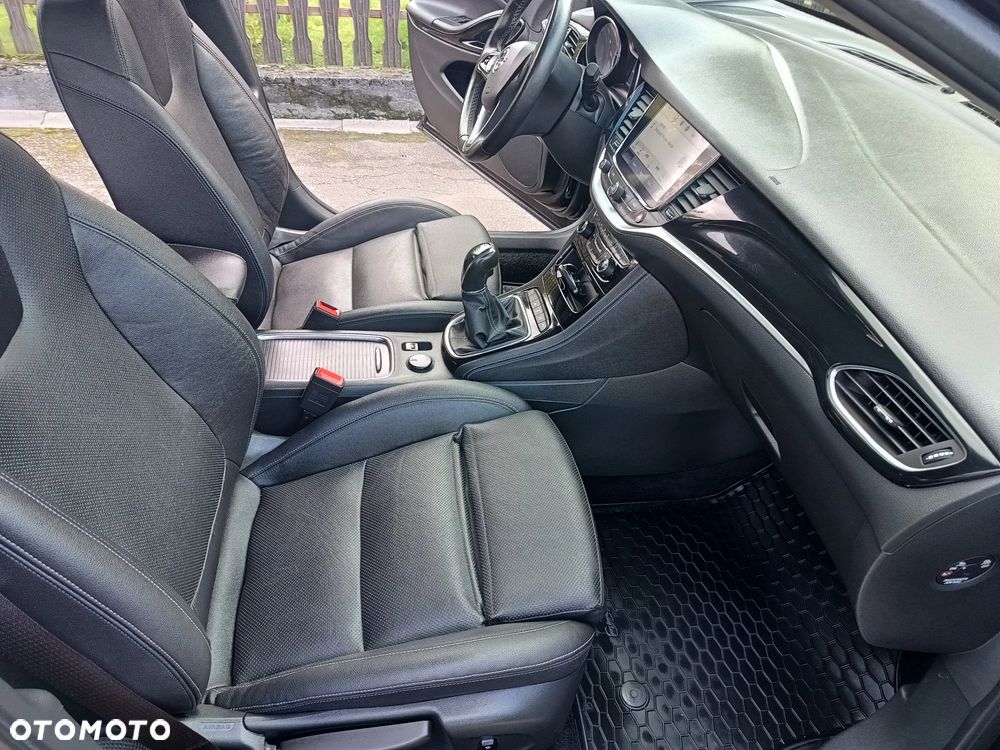 Opel Astra 1.4 T Elite S&S - 9