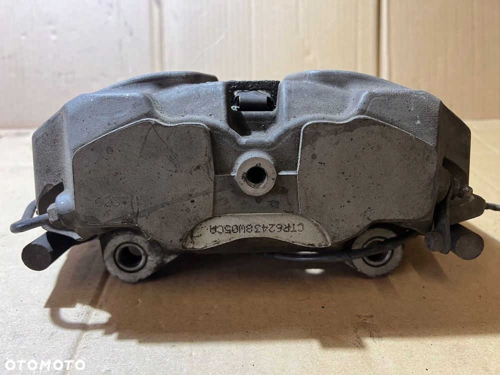 AUDI A4 B9 ZACISK HAMULCOWY LEWY PRZÓD LEWY PRZEDNI 4 TŁOKI 8W05CA - 3