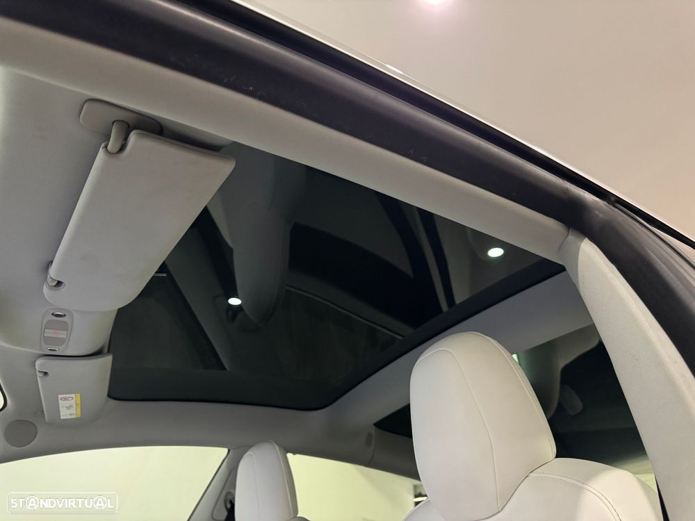 Tesla Model 3 Long-Range Dual Motor AWD - 10
