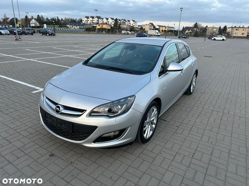 Opel Astra 1.4 Turbo - 1