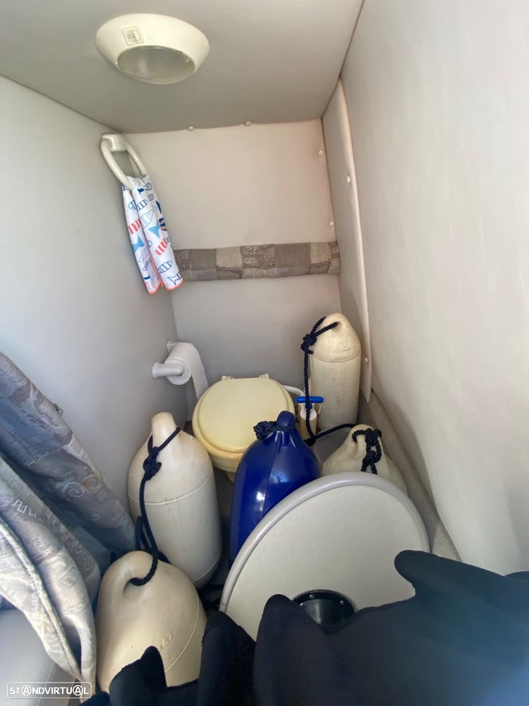 Crownline 235 CCR - 21