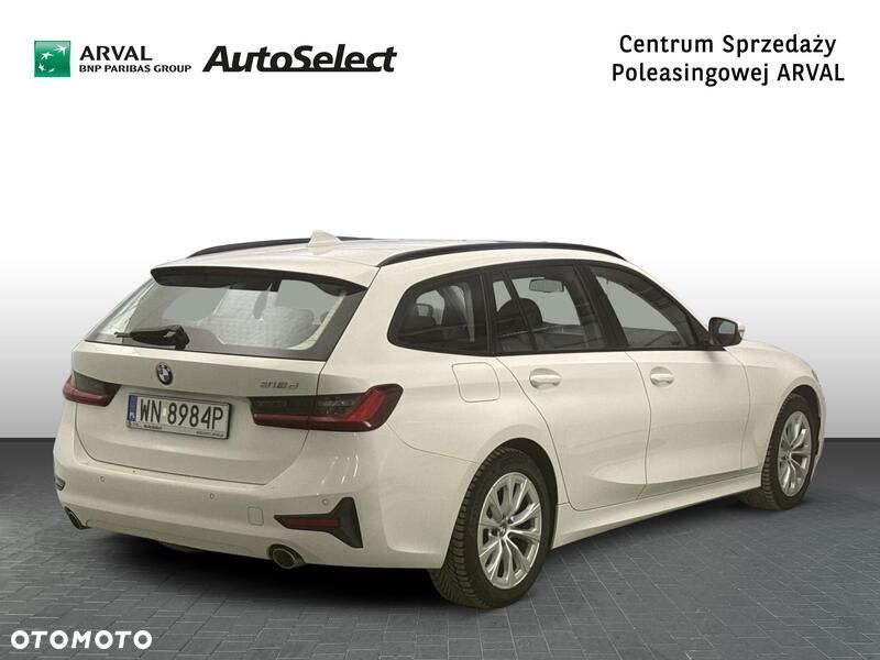 BMW Seria 3 318d MHEV - 6