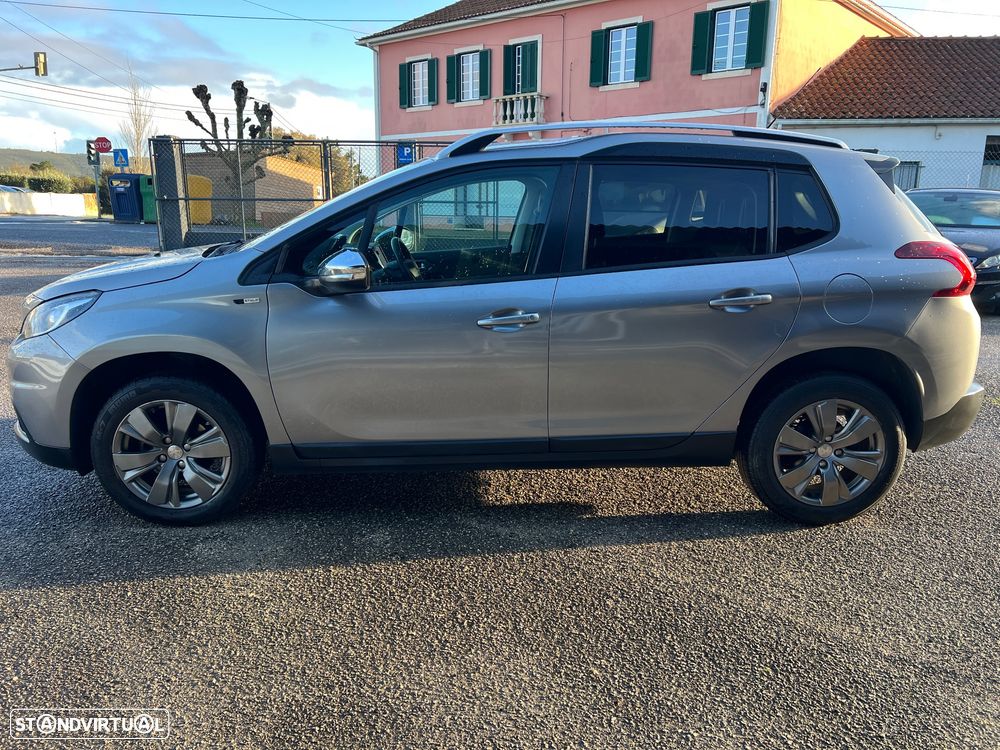 Peugeot 2008 1.2 PureTech Style - 26