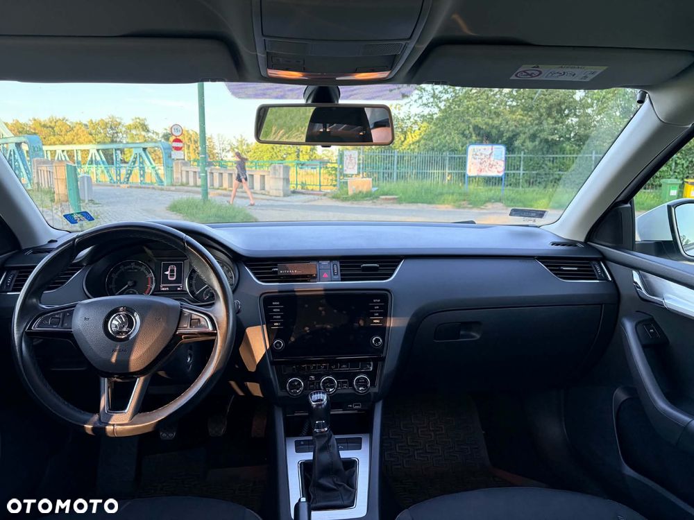 Skoda Octavia 1.5 TSI ACT Ambition - 9