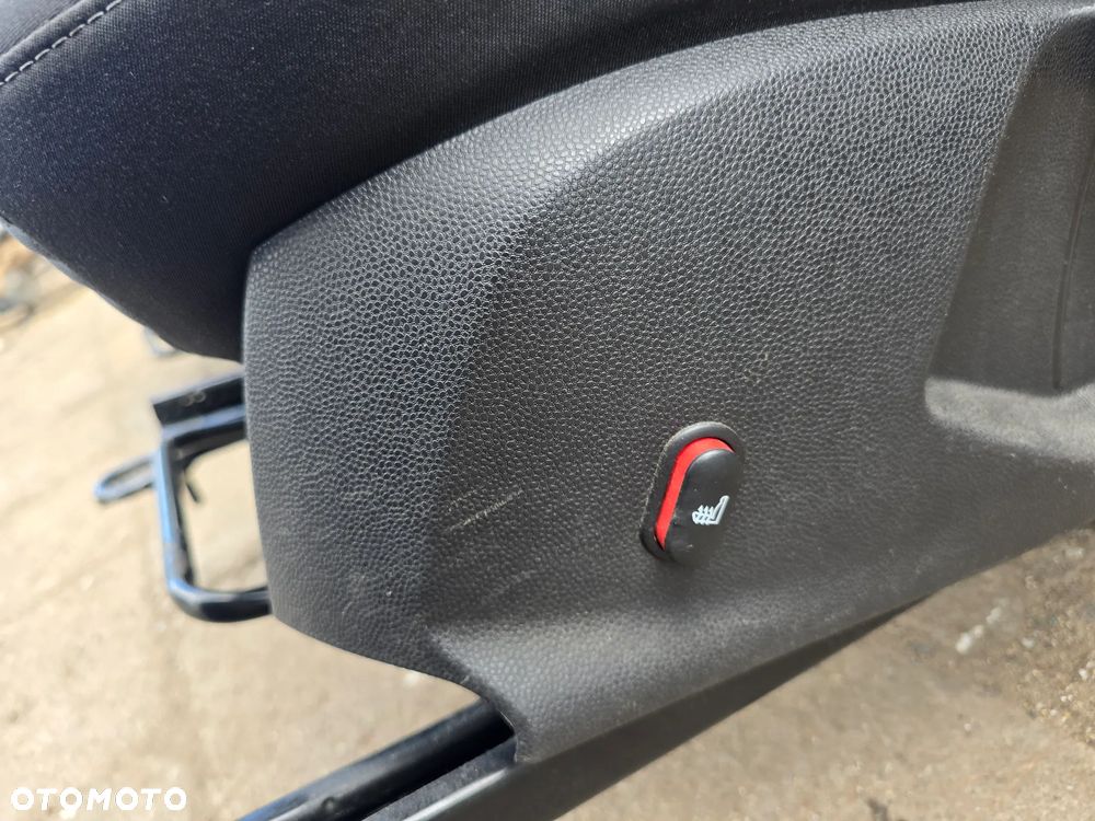 Komplet foteli ford Fiesta mk7 lift grzane - 7