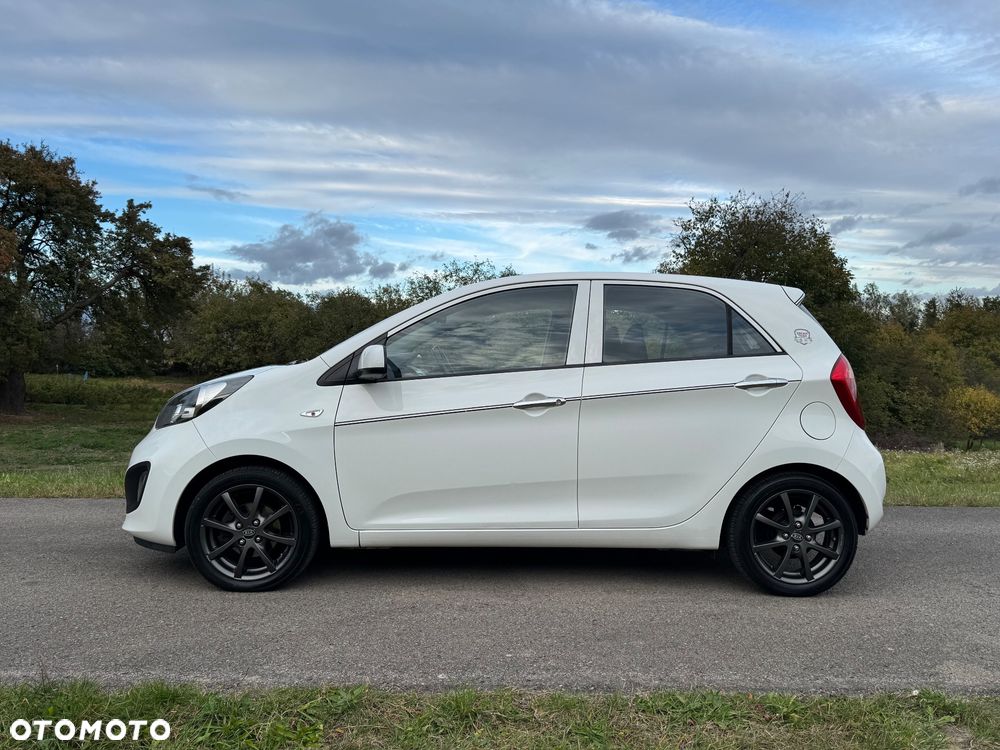 Kia Picanto 1.0 Fifa World Cup Edition - 20