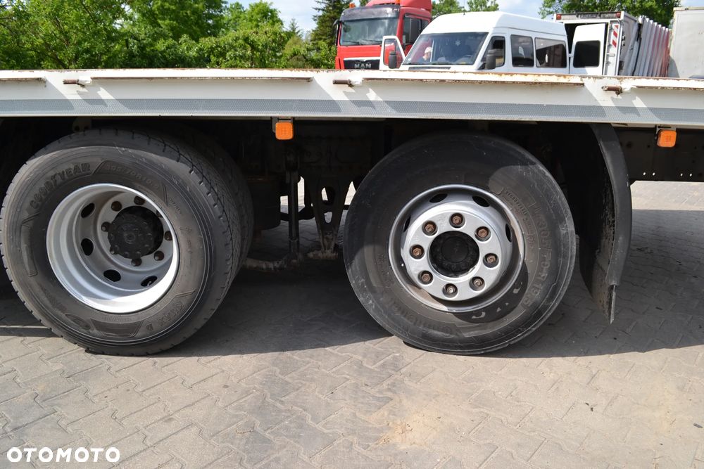 MAN MAN TGM 26.290 TYLKO 297 tys. km TRZECIA OŚ SKRĘTNA MOŻLIWOŚĆ REJESTRACJI JAKO POMOC DROGOWA PLATFORMA dł. 7.4 m zawieszenie PNEUMATYCZNE - 5