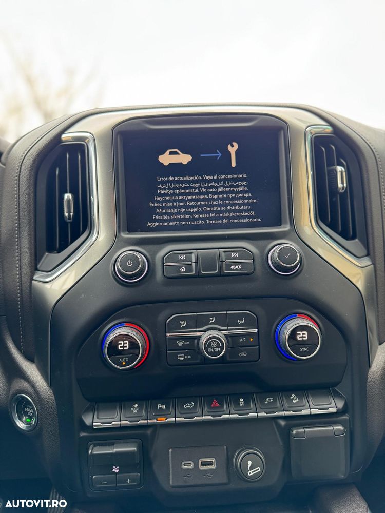 Chevrolet Silverado - 25