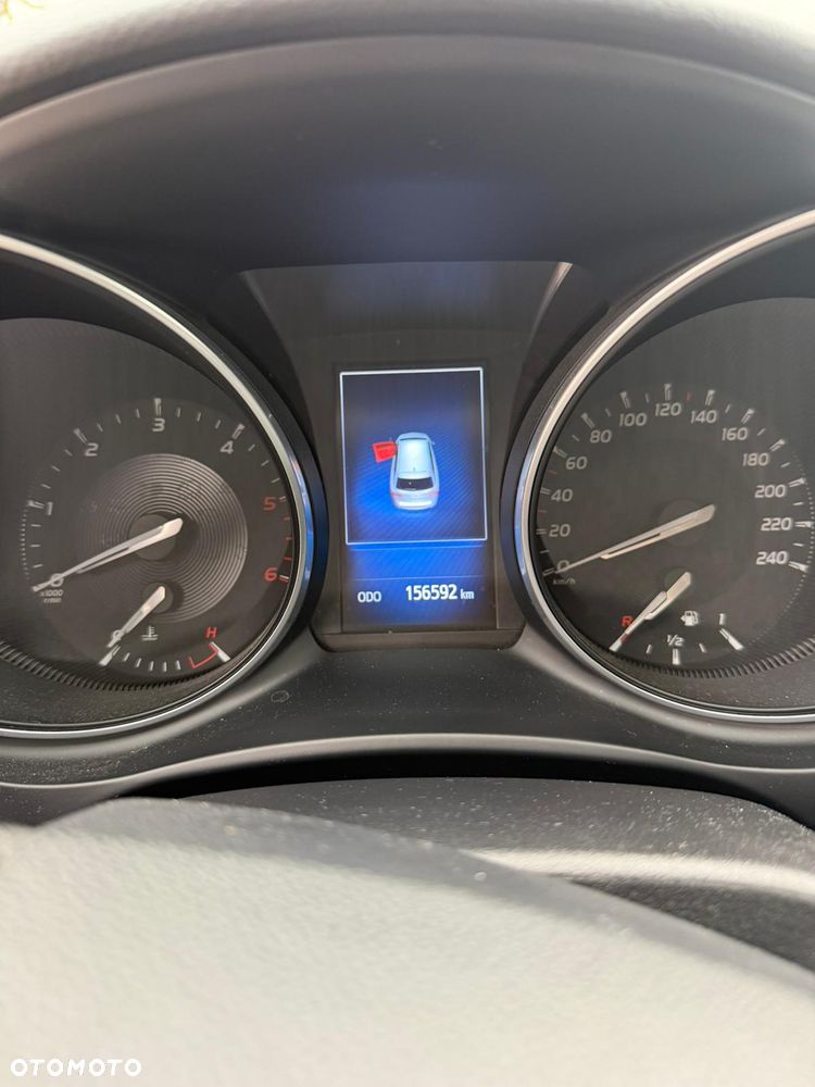 Toyota Avensis 2.0 D-4D Prestige - 3