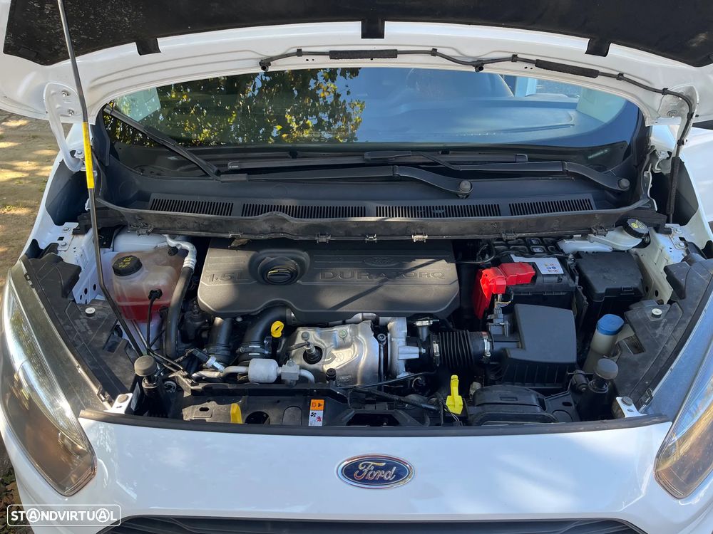 Ford Courier - 6