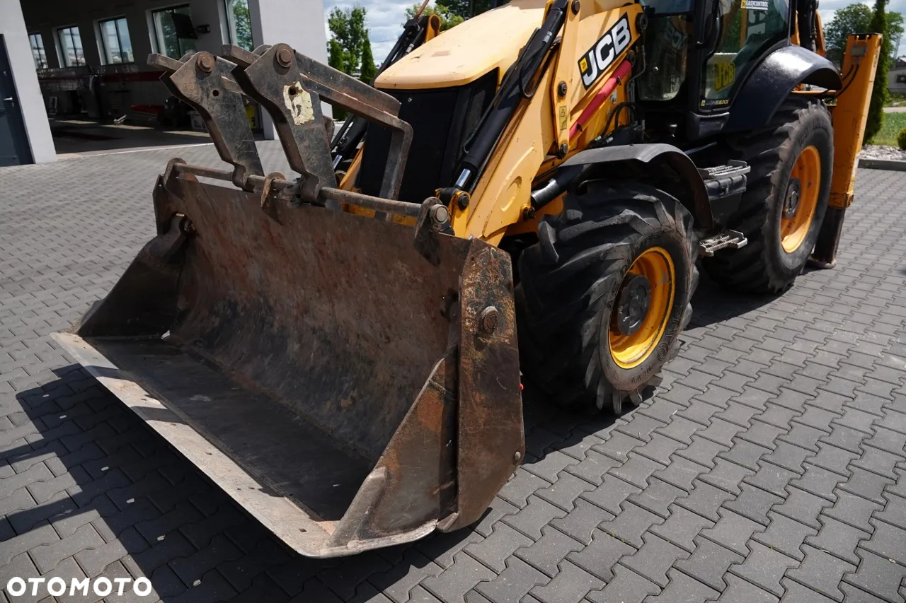 JCB 3CXCAEC / KOPARKO-ŁADOWARKA  / JOYSTICK / 2011 R - 19