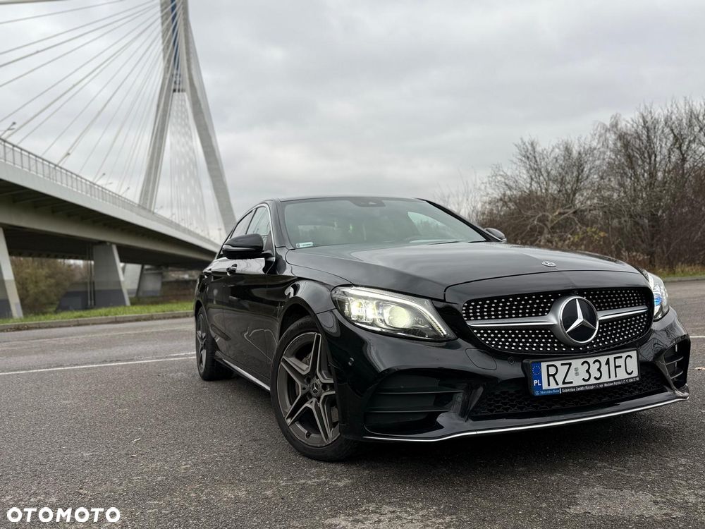 Mercedes-Benz Klasa C 200 4Matic 9G-TRONIC - 2