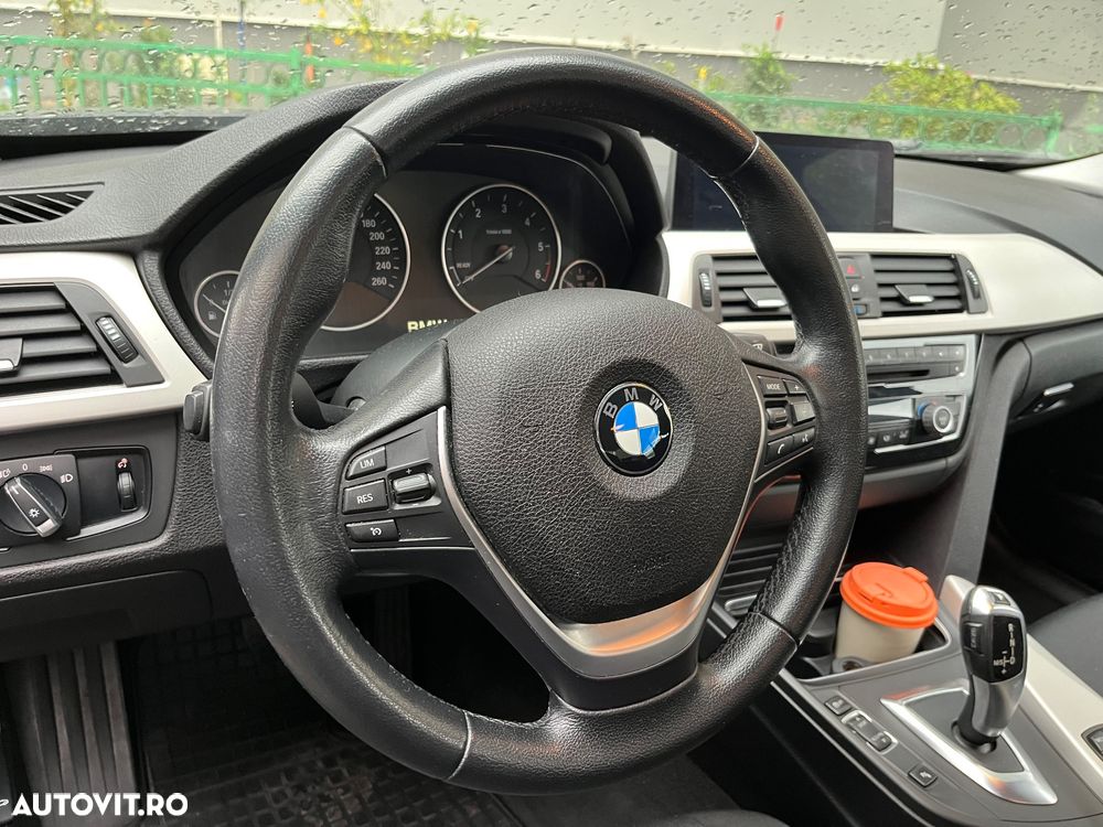 BMW Seria 3 318d Aut. - 10