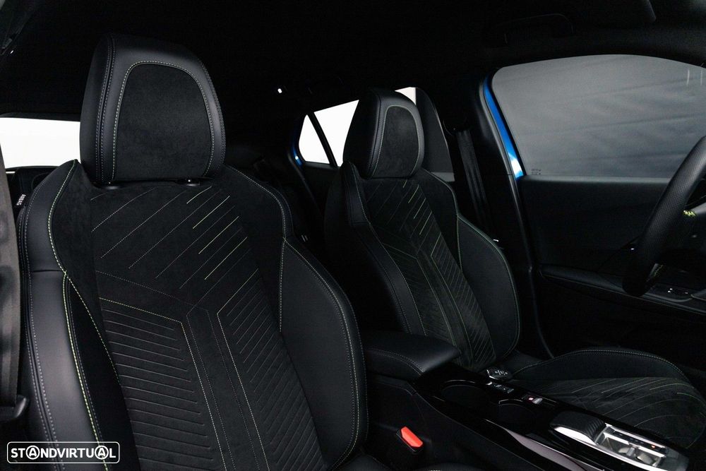 Peugeot e-2008 54 kWh GT - 21