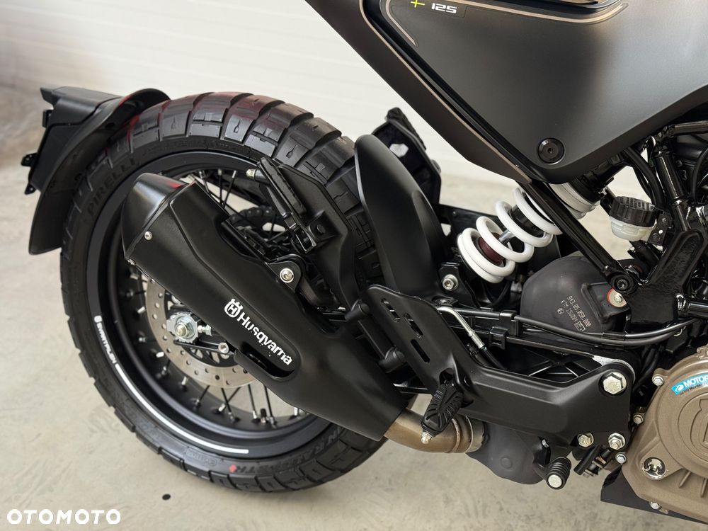 Husqvarna Svartpilen - 14