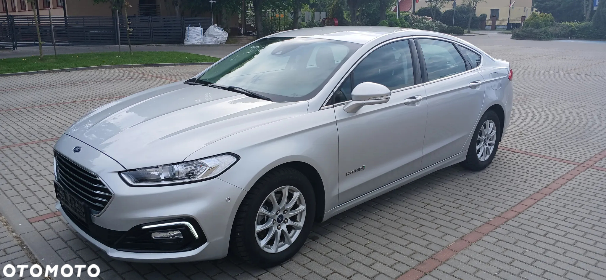Ford Mondeo 2.0 Hybrid Titanium - 19