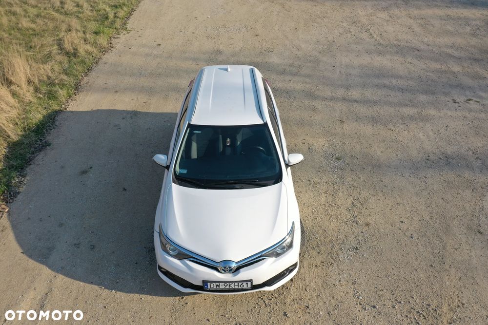 Toyota Auris 1.8 VVT-i Automatik Cool - 2