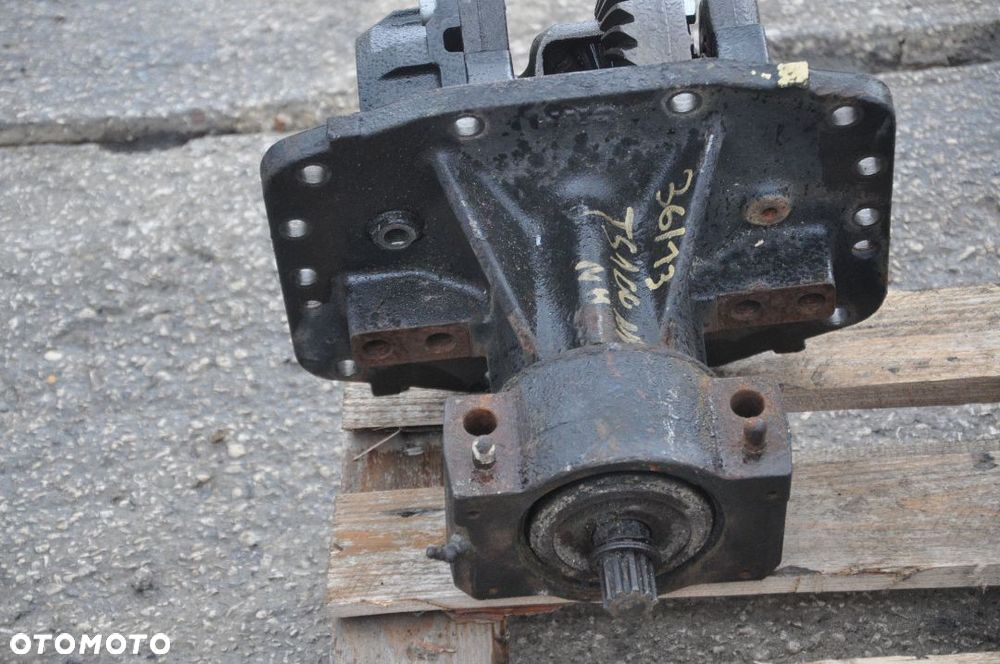 DYFERENCJAŁ WKŁAD MOSTU NEW HOLLAND CASE 84477324 - 3