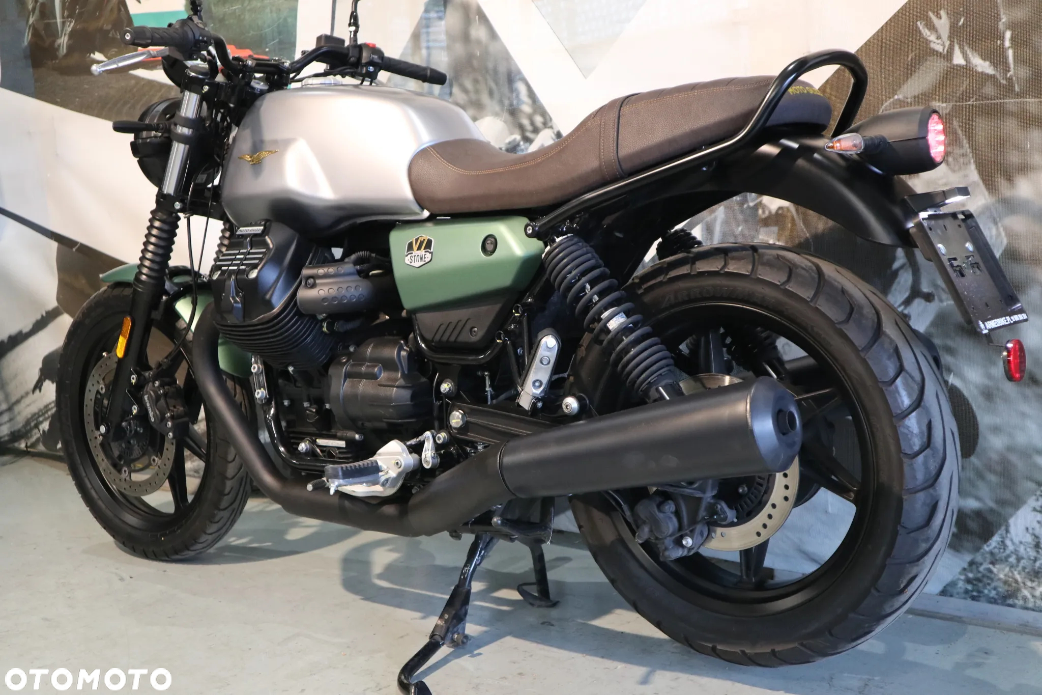 Moto Guzzi V7 - 6